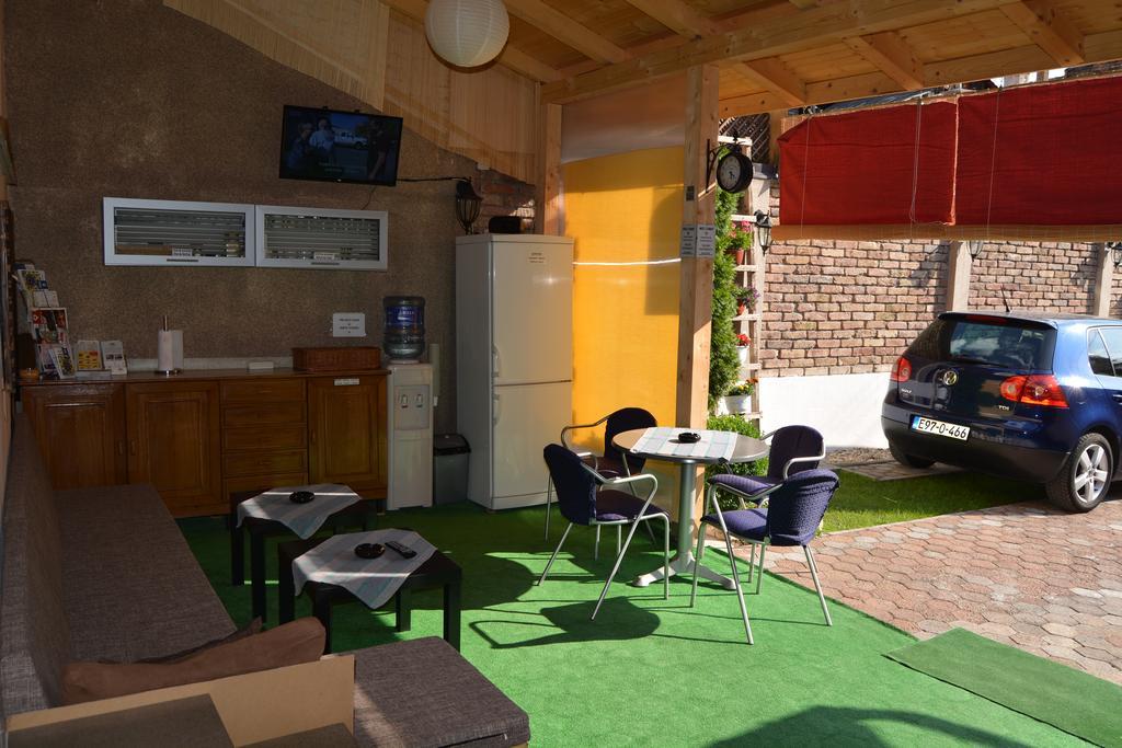 Hostel Denal Sarajevo Esterno foto