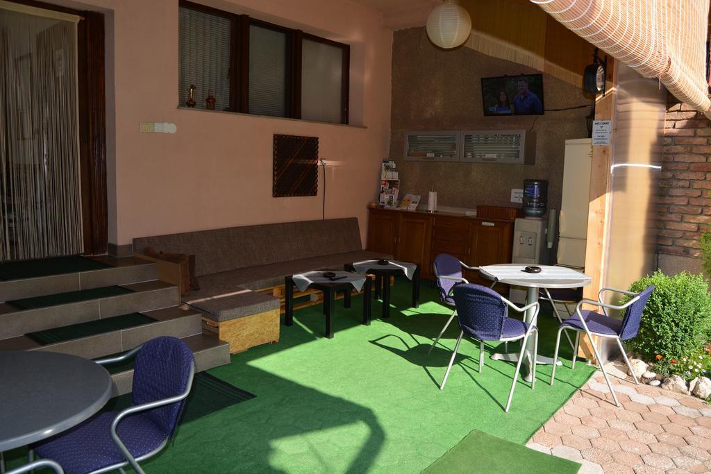 Hostel Denal Sarajevo Esterno foto